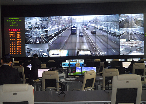 工業級拼接屏廠家怎么選？